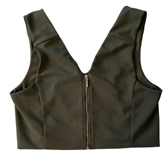 Cropped Tank Top - Picture 2 of 2